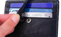 Apple’dan uyarı: Kredi kartını cüzdanınıza koymayın