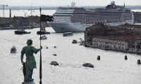 Dev yolcu gemilerinin Venedik'e girişi yasaklanıyor