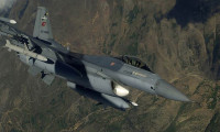 Türk F-16'ları Fırat'ın doğusunda uçtu