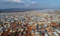 İdlib'deki çadır kentler doldu, taşıyor