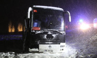 Sivasporlu alt yapı oyuncularını taşıyan otobüs yoldan çıktı: 7 yaralı