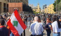 Lübnan’da göstericiler yeni hükümeti protesto etti