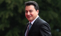 Ali Babacan, partisinin kuruluşunu yeniden erteledi