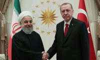 Ruhani'den Erdoğan'a çağrı: ABD küstahlığına birlikte karşı koyalım