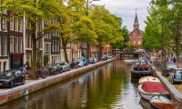 Amsterdam'da turistlere her gece için 3 euro ek vergi