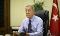 Bakan Akar'dan yeni KKTC Cumhurbaşkanı Tatar'a tebrik mesajı