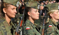 Hollanda'da askerlik kadınlara zorunlu oldu! Savaş çıkarsa...