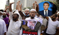 Fransa’ya karşı öfke dalga dalga yayılıyor