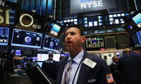 Wall Street endeksleri düşüşle açıldı
