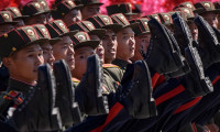 Kuzey Kore tarihi geçit törenine hazırlanıyor