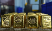 Altının kilogramı 438 bin liraya geriledi