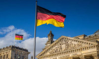 Almanya’da vaka arttı, tüketim malı satışı fırladı