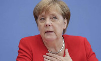 Almanya Başbakanı Merkel'den Biden'a tebrik