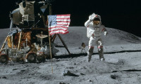 Neil Amstrong'un ayda çektiği fotoğraflar açık artırmaya çıkacak