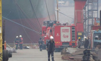 Tuzla'da gemide yangın