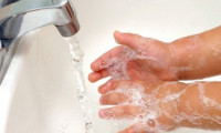 Fransa'da korona alarmı: Her dört kişiden biri ellerini yıkamıyor