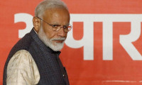 Hindistan başbakanı sükûnet için üç gün bekledi 