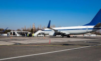 Rus yolcu uçağı acil iniş yaptı