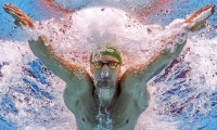Olimpiyat şampiyonu yüzücü virüsle mücadele ediyor