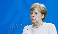 Merkel'den aşı açıklaması: 8 milyar euro gerekli