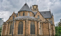 Hollanda'da tarihi Aziz Laurens Kilisesi Türkçe ezgiler çaldı