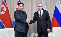 Rus lider Putin’den Kim Jong-un’a madalya