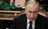 Putin: Anayasal değişiklikleri, halkın destekleyeceğinden eminim