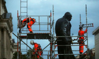 Churchill heykelinin koruması kaldırıldı