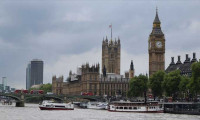Londra finansal merkez olma cazibesini koruyor