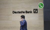 Deutsche Bank çalışanlarının WhatsApp mesajlarını izliyor