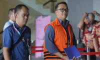 Endonezya'da eski bakana yolsuzluktan 7 yıl hapis 