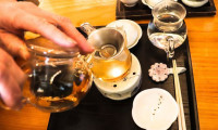 Çay, kahve ve bitki çayları su yerine geçer mi?