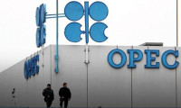 OPEC petrol üretim kesintisini azaltmaya hazırlanıyor