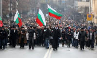 Bulgaristan'daki protestolar 4 bakanın istifasına yol açtı
