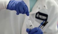 Aşı için yeni umut doğdu: 30 bin kişi ile yapılacak testler başladı
