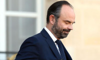 Fransa'da Başbakan istifa etti