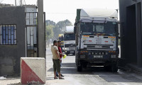 İsrail Gazze'nin tek ticaret kapısını kapatıyor