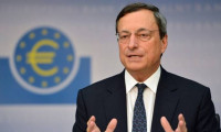 Draghi: Düşük faiz tek başına sürdürülebilirliği garanti altına alamaz