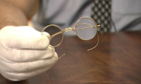 Gandhi'nin gözlüğü açık artırmada rekor fiyata satıldı