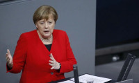 Merkel'den Yunanistan'a destek mesajı