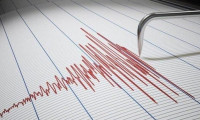 Endonezya'da 5,5 şiddetinde deprem