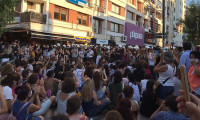 İstanbul Sözleşmesi için kadınlar eş zamanlı olarak sokağa çıktı