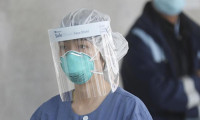 Korona virüse karşı maske mi yüz siperi mi?