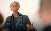 Lagarde: Toparlanma belirsiz ve dengesiz