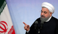 Ruhani: Düşmanlar, korona bahanesiyle ülkeyi kapatmamızı istiyordu