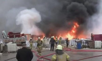 Tuzla'da fabrika bahçesinde yangını