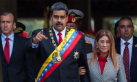 Maduro: ABD eşime para teklif etti