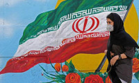 İran'da devrimin yıl dönümü kutlamaları başladı