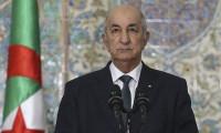 Cezayir Cumhurbaşkanı Fransa'ya resti çekti