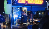 Korona virüs hastası kadını otobüsten polis indirdi